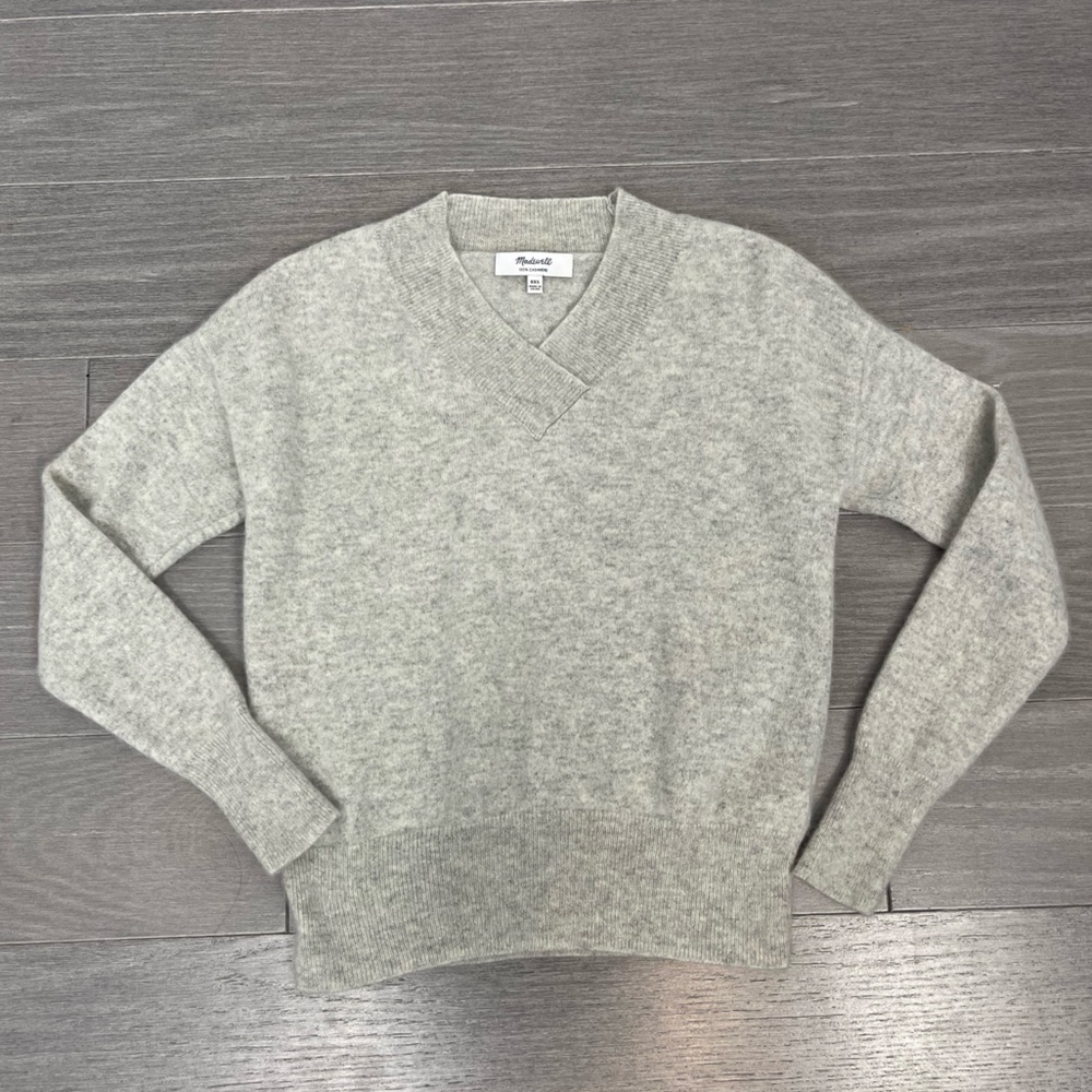 Madewell 100% Cashmere V-Neck Sweater Pullover Heather Shadow Gray MA707 XXS - Picture 12 of 13